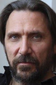 Vitaly Kravchenko as Pavel