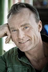 Martin Spang Olsen في دور Tonny