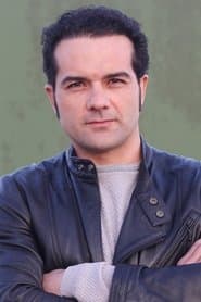 Alfonso Sánchez في دور Rafi