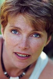 Caroline Berg في دور Sonia