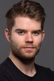 Ethan Taylor as Casey Reynolds