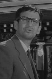 Akira Katayama as Rumi's father