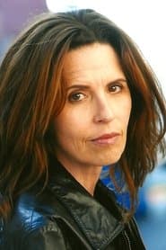 Sydney Walsh dans le rôle de Laurie