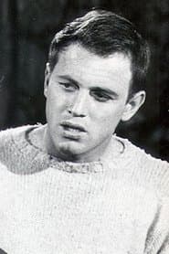 Martin West في دور Wickett