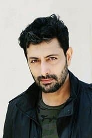 Priyanshu Chatterjee dans le rôle de Raj