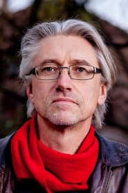 Egil Birkeland في دور Geir (voice)