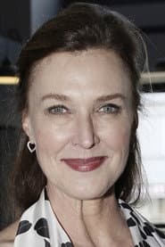 Brenda Strong dans le rôle de Mary Ann Steed