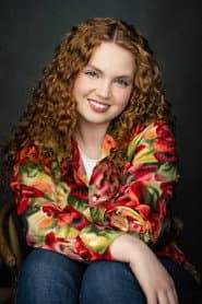 Gracie McGonigal dans le rôle de Katie