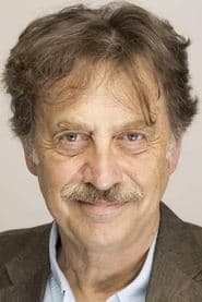 Massimo Wertmüller as Padre di Massimo