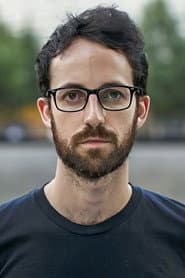 Noah Barrow في دور Sam