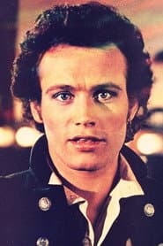 Adam Ant dans le rôle de Eric Boggs