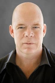 Thomas Mills dans le rôle de Rob