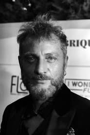 Luca Confortini dans le rôle de Dottor Giuliani