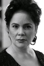 Jaclyn Jose في دور Nayda