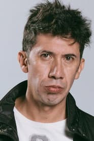 Jairo Ordóñez في دور Director Perrera
