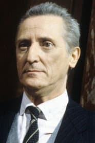 Alain Mottet dans le rôle de Le préfet