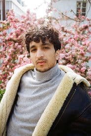 Younès Boucif dans le rôle de Jonathan