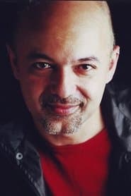Michael De Mesa dans le rôle de Mr. Simon Macalintal (segment "Dear Killer")