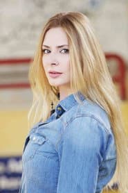 Kristina Cepraga as Selfie Fanatic