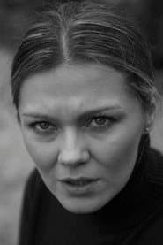 Gabriela Czyżewska-Detmer as Wiktor's Mother