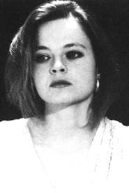 Paola Agosti as Ewelyn