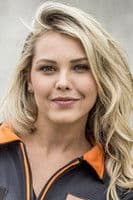 Louise D'Tuani في دور Paula Góes Mesquita