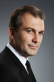 Orhan Günşiray dans le rôle de Orhan