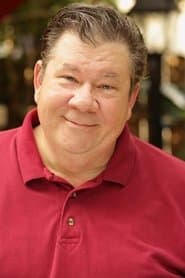 John McConnell dans le rôle de Deputy Sheriff
