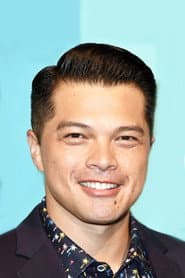 Vincent Rodriguez III dans le rôle de Zian Harrelson
