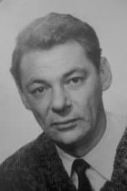 Leonid Yelinson as Robert Klasson