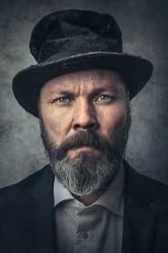 Stig Henrik Hoff dans le rôle de Vidar Bø