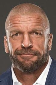 Paul Levesque dans le rôle de Triple H