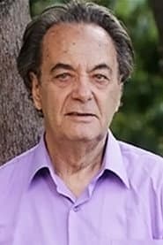 Γιώργος Μεσσάλας dans le rôle de Liza's friend