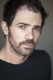 Josh Hammond dans le rôle de Jake Spencer