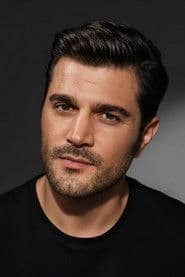 Burak Sevinç في دور Murat Göğebakan