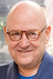 Edward R. Pressman dans le rôle de Ernest Trend