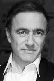 Luis Longhi dans le rôle de Fiscal Vitali