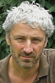 Lech Mackiewicz as József Varga