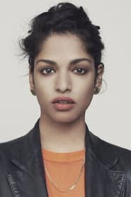 M.I.A. dans le rôle de Self
