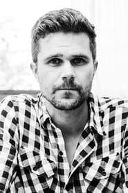 Will Collyer في دور Outsider