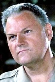 Walt MacPherson في دور Detective Gracey