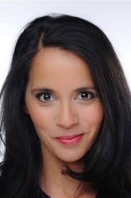 Sophia Aram dans le rôle de L'Infirmière (voice)