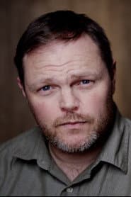 Keith Cooper dans le rôle de Yuri