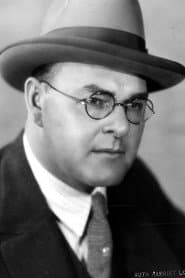 Reginald Barker dans le rôle de Himself
