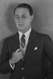 Kenneth Kent في دور Andre De Guise