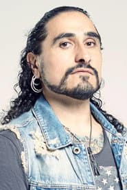 Alessandro Del Vecchio في دور Himself / Keyboards