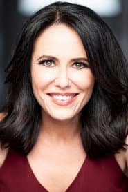 Kym Valentine في دور Caroline Doyle