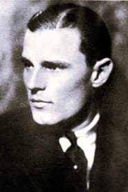 Jerry Miley as Lieutenant