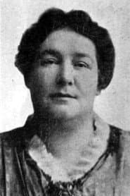 Jessie Stevens as Ma Heaney