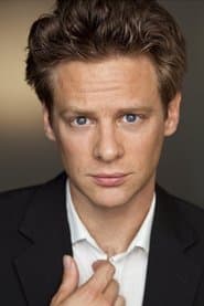 Jacob Pitts dans le rôle de Fisher
